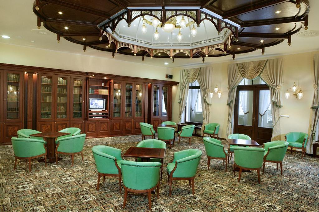 Ensana Nove Lazne Hotel มาเรียอานซเกลาซนี ภายนอก รูปภาพ