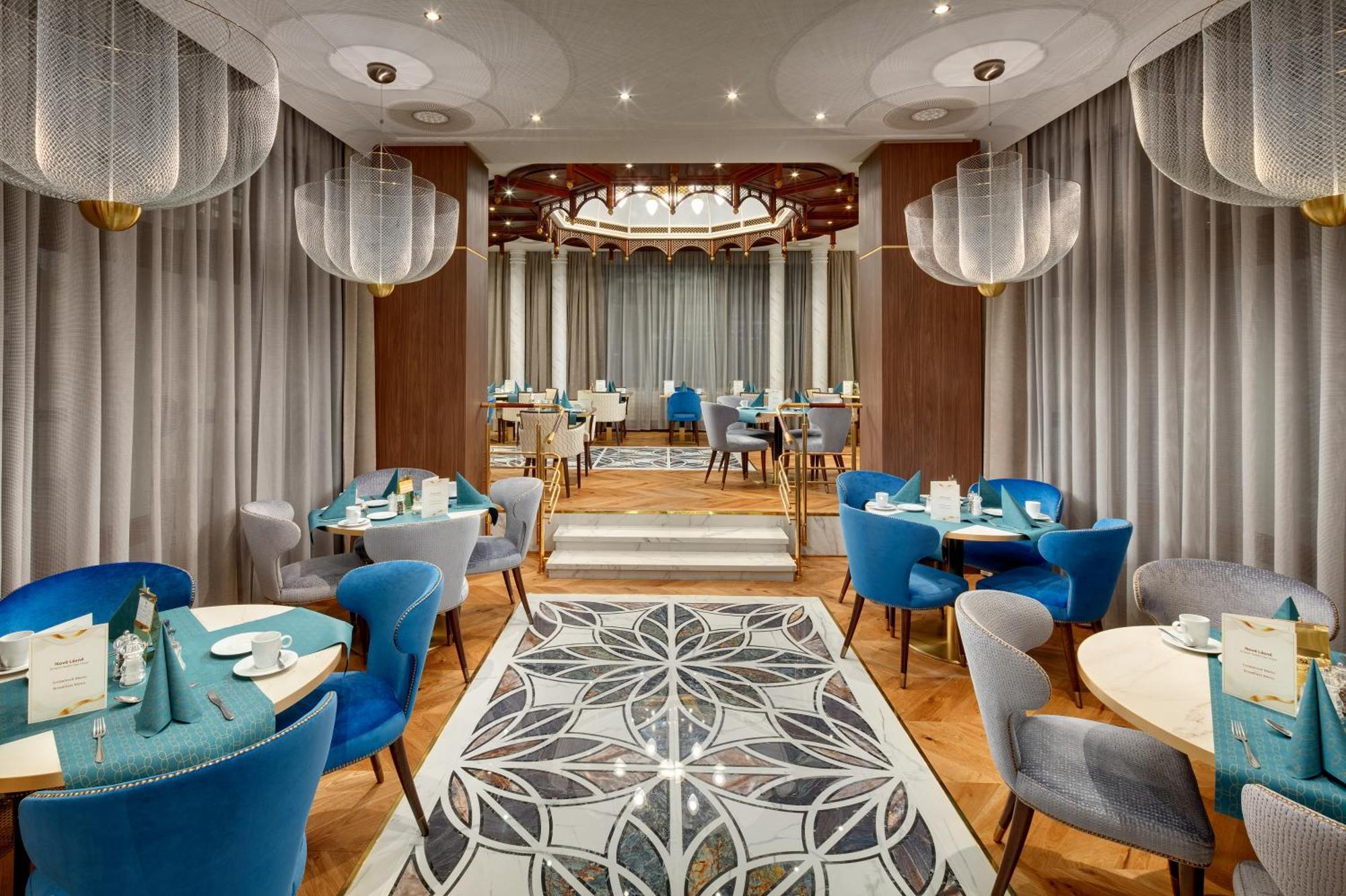 Ensana Nove Lazne Hotel มาเรียอานซเกลาซนี ภายนอก รูปภาพ